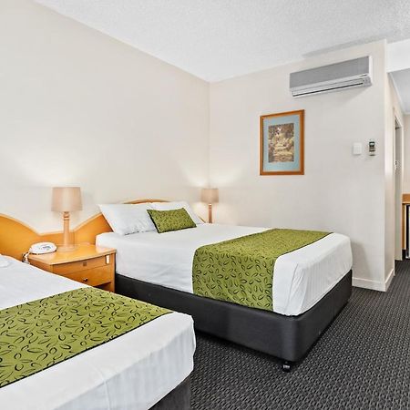 Park Motor Inn Toowoomba Bagian luar foto