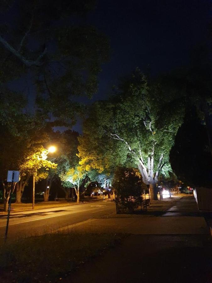 Park Motor Inn Toowoomba Bagian luar foto