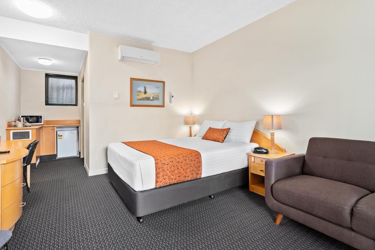 Park Motor Inn Toowoomba Bagian luar foto
