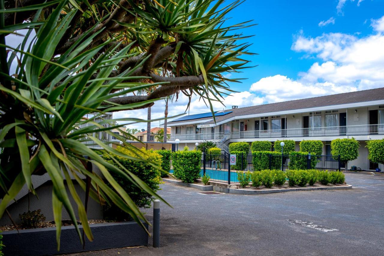 Park Motor Inn Toowoomba Bagian luar foto