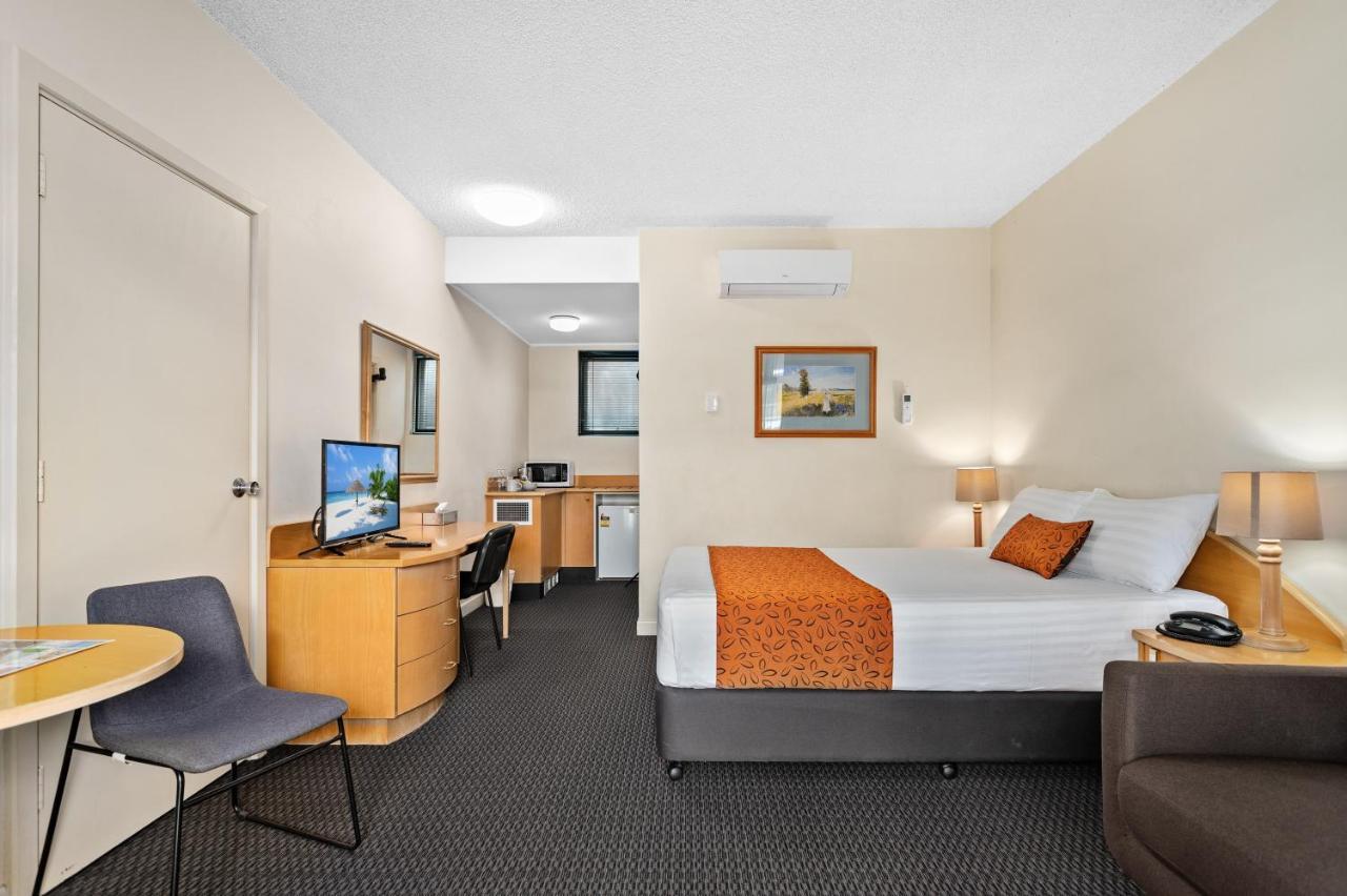 Park Motor Inn Toowoomba Bagian luar foto