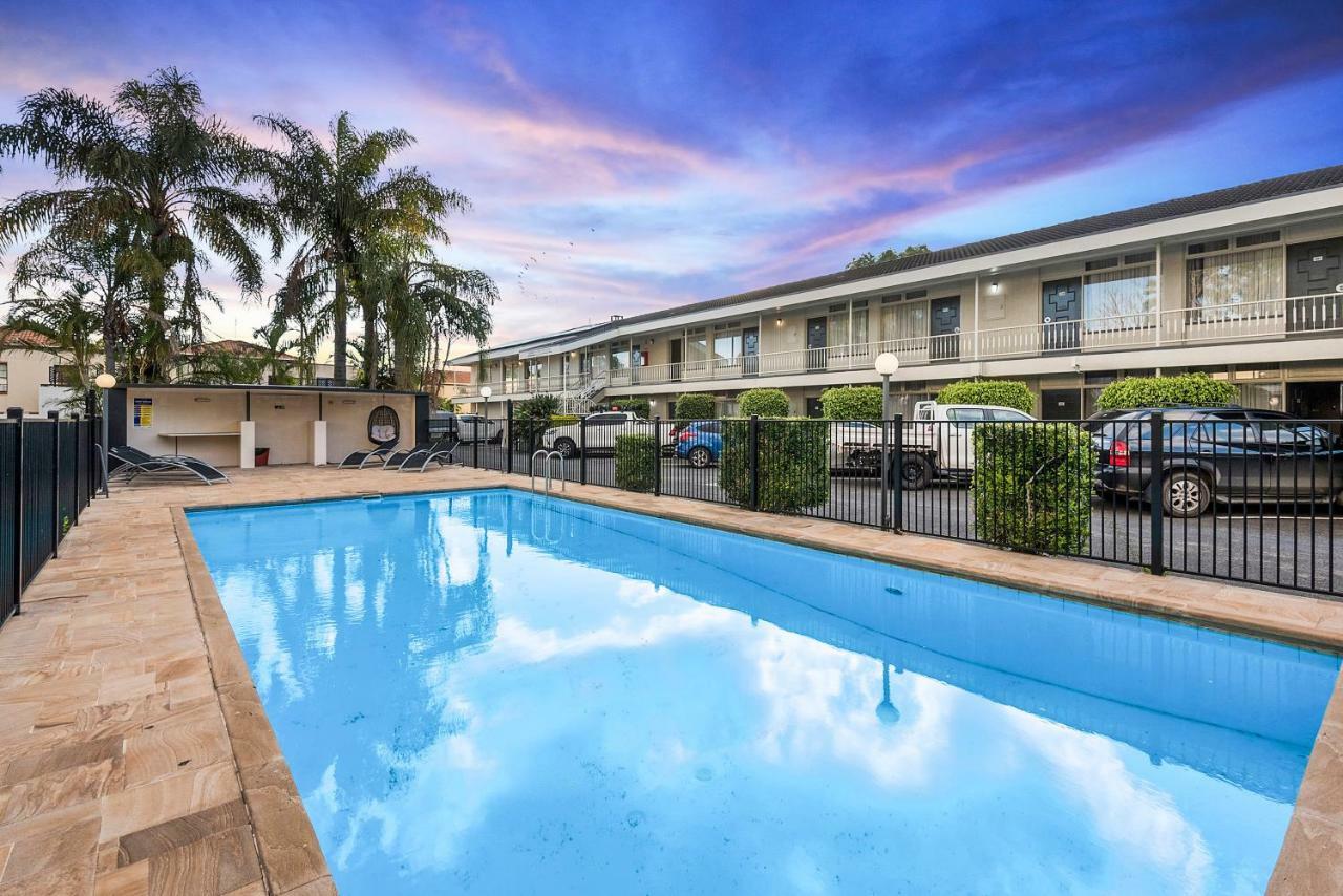 Park Motor Inn Toowoomba Bagian luar foto